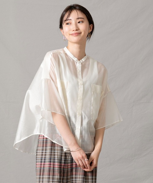 Liyoca（リヨカ）の「Ｔｅシアーバンドカラーシャツ（シャツ/ブラウス・レディース・パープル/オフホワイト・FREE）」の7枚目の写真