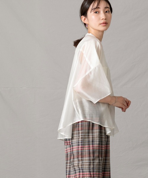 Liyoca（リヨカ）の「Ｔｅシアーバンドカラーシャツ（シャツ/ブラウス・レディース・パープル/オフホワイト・FREE）」の10枚目の写真