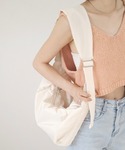 Reurie'(レウリィ)のナイロンライクショルダーバッグ