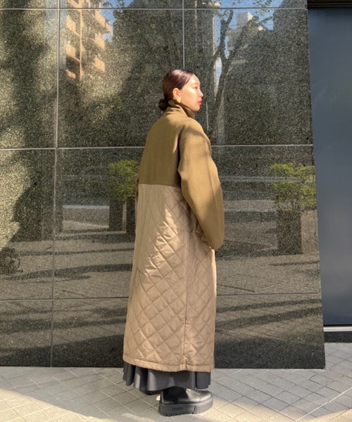 y/m by 村岡美里（イムバイムラオカミサト）の「村岡美里×y/m キルト×フェイクウールスタンドコート（その他アウター・レディース・ブラック/カーキ/アイボリー/ブラウン・FREE）」の22枚目の写真