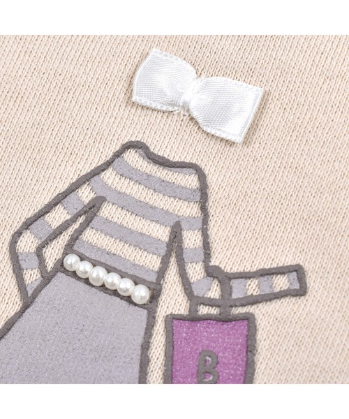 BeBe（ベベ）の「BeBe/ミニウラゲガールプリントトレーナー(90~150cm)（スウェット・キッズ・ベージュ/ネイビー・150/120/130/110/100/90/140）」の17枚目の写真
