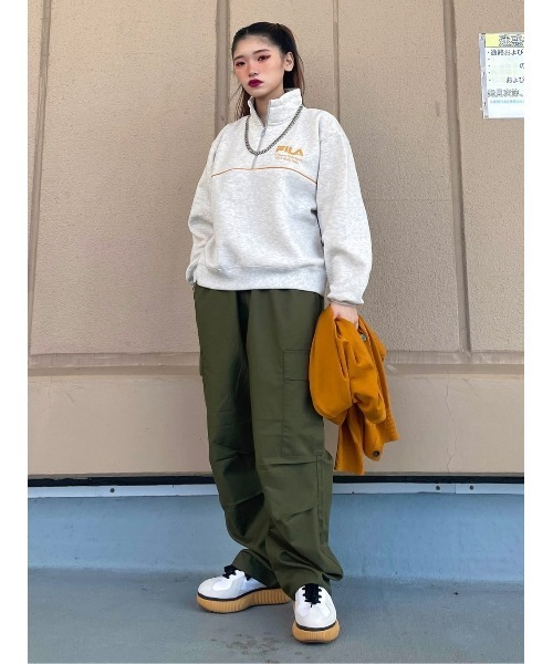 FILA(フィラ)の「【FILA】パイピングスウェット(スウェット・レディース・オフホワイト/グレー/ブラック・M/L)」の13枚目の写真