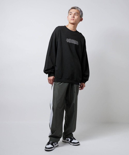 NYUDROP(ニュードロップ)の「【NYUDROP】GRAFFITI LOGO PIGMENT DYED CREWNECK SWEAT / グラフィックロゴ刺繍 ピグメント裏毛クルーネックスウェット(スウェット・メンズ・ブラック/ブルー/グリーン・M/L/XL)」の13枚目の写真