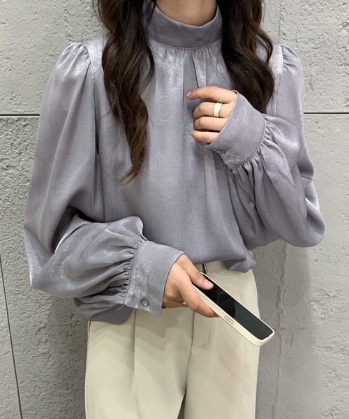 ECLIN（エクラン）の「ボリューム袖スタンドカラーブラウス（シャツ/ブラウス・レディース・ブラック/ベージュ/グレー・M/L）」の11枚目の写真