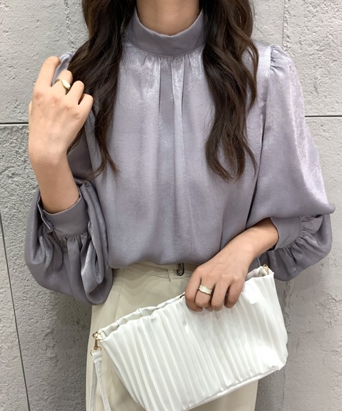 ECLIN（エクラン）の「ボリューム袖スタンドカラーブラウス（シャツ/ブラウス・レディース・ブラック/ベージュ/グレー・M/L）」の14枚目の写真