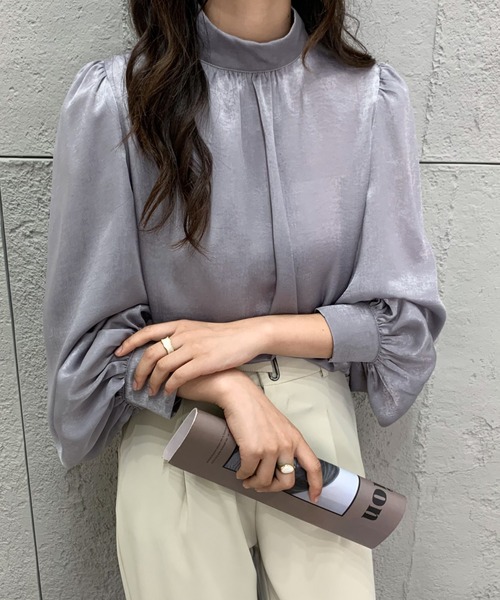 ECLIN（エクラン）の「ボリューム袖スタンドカラーブラウス（シャツ/ブラウス・レディース・ブラック/ベージュ/グレー・M/L）」の20枚目の写真