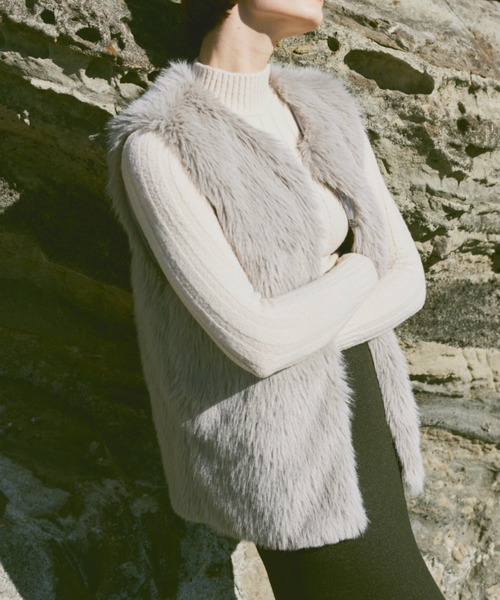 Happy John（ハッピージョン）の「fake fur vest/フェイクファーベスト（ベスト・レディース・グレー/ブラック・FREE）」の2枚目の写真