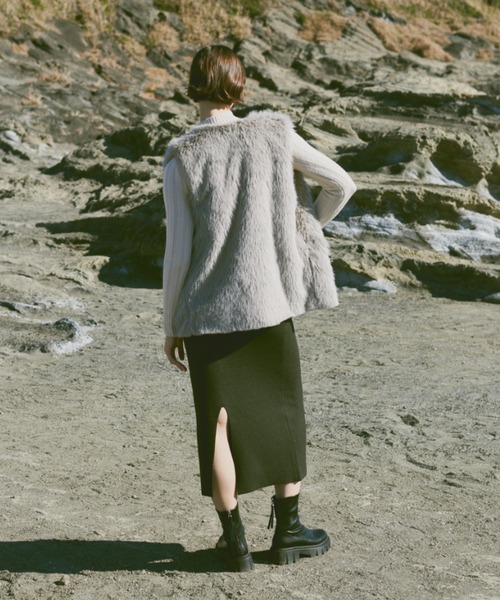 Happy John（ハッピージョン）の「fake fur vest/フェイクファーベスト（ベスト・レディース・グレー/ブラック・FREE）」の18枚目の写真