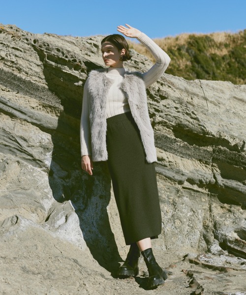 Happy John（ハッピージョン）の「fake fur vest/フェイクファーベスト（ベスト・レディース・グレー/ブラック・FREE）」の19枚目の写真