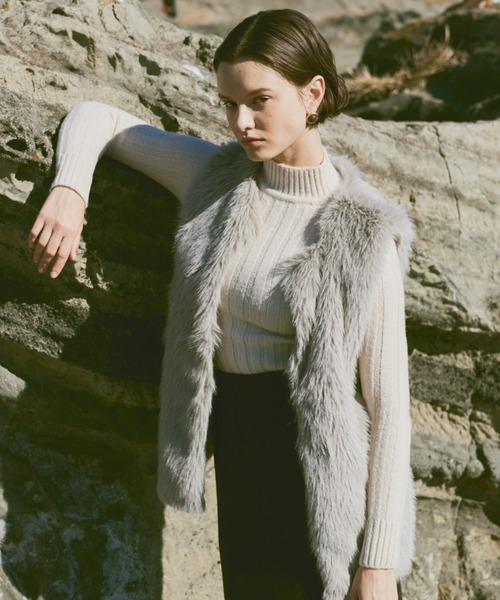 Happy John（ハッピージョン）の「fake fur vest/フェイクファーベスト（ベスト・レディース・グレー/ブラック・FREE）」の11枚目の写真