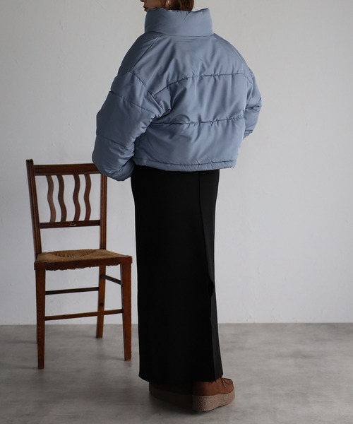 Bonjour Sagan（ボンジュールサガン）の「【2022 新作】スタンドカラーショート丈フェイクダウン（ダウンジャケット/コート・レディース・ベージュ/ブルー/ブラック/アイボリー・FREE）」の8枚目の写真