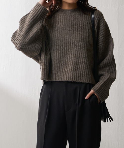 Lui's（ルイス）の「ヤク混ショートニットトップス(ロンTセット)（ニット/セーター・レディース・ブラウン/ブラック/ブルー・FREE）」の18枚目の写真