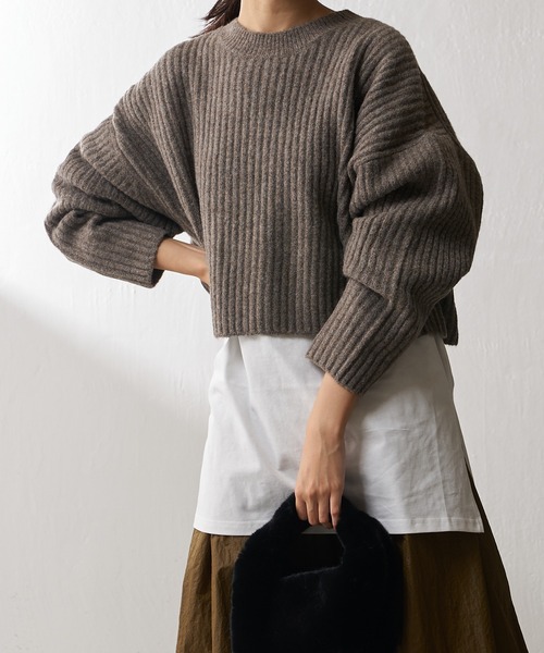 Lui's（ルイス）の「ヤク混ショートニットトップス(ロンTセット)（ニット/セーター・レディース・ブラウン/ブラック/ブルー・FREE）」の12枚目の写真