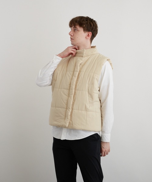 VIBGYOR（ヴィブジョー）の「BIG中綿ベスト(BEY)（Tシャツ/カットソー・メンズ・サンドベージュ・MEDIUM/LARGE）」の11枚目の写真