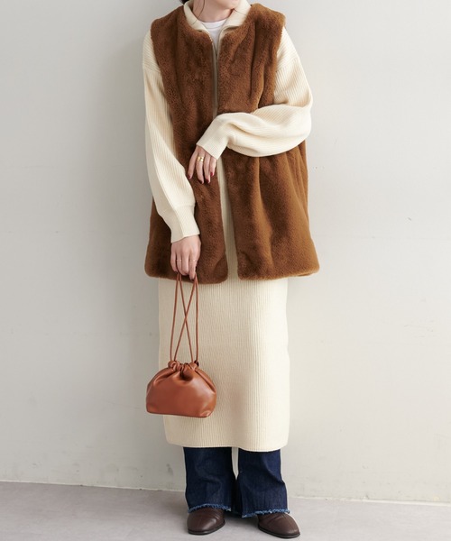 DISCOAT（ディスコート）の「畦ジップニットワンピース（ワンピース・レディース・アイボリー/ブラック/モカ・FREE）」の6枚目の写真