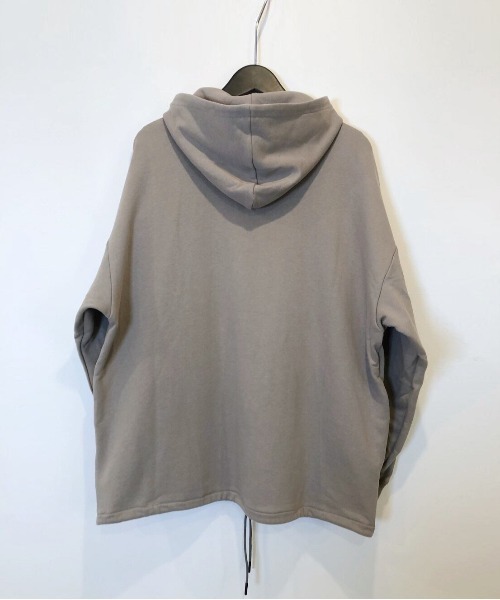 Alil（アリル）の「【Alil】アリル 裏毛 ヘンリー デザイン パーカー プルオーバー 大人カジュアル（パーカー・メンズ・杢グレー/グレイッシュベージュ/ブラック/オフホワイト・MEDIUM/LARGE/SMALL）」の16枚目の写真