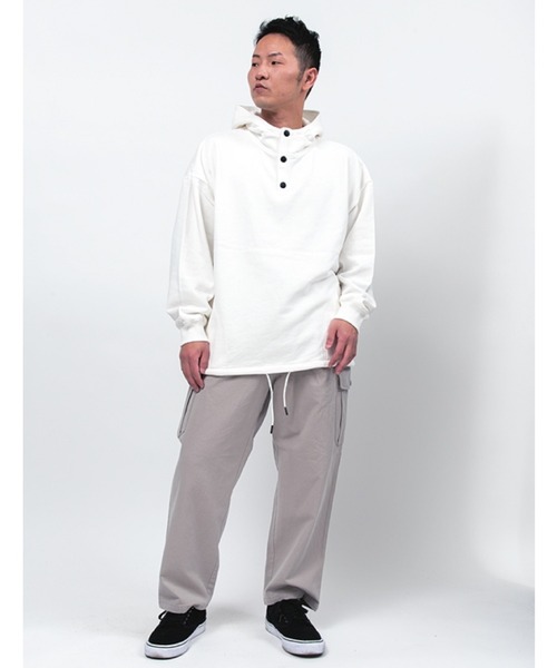 Alil（アリル）の「【Alil】アリル 裏毛 ヘンリー デザイン パーカー プルオーバー 大人カジュアル（パーカー・メンズ・杢グレー/グレイッシュベージュ/ブラック/オフホワイト・MEDIUM/LARGE/SMALL）」の18枚目の写真