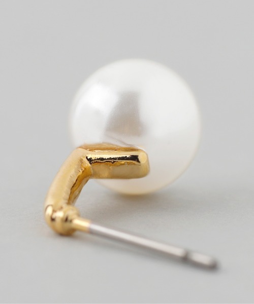 ANEMONE（アネモネ）の「メタルバー×パールピアス（ピアス（両耳用）・レディース・ゴールド・FREE）」の6枚目の写真