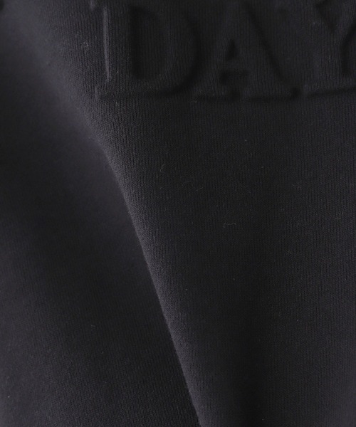 repipi armario（レピピ アルマリオ）の「エンボスロゴスウェット（スウェット・キッズ・ブラック/ホワイト/パープル・SMALL/MEDIUM/LARGE）」の13枚目の写真