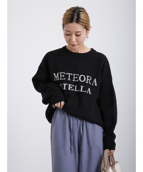 Samansa Mos2 blue（サマンサモスモスブルー）の「ジャカードロゴニットプルオーバー（ニット/セーター・レディース・トップグレー/ブラック/キナリ・ﾌﾘ-）」の3枚目の写真