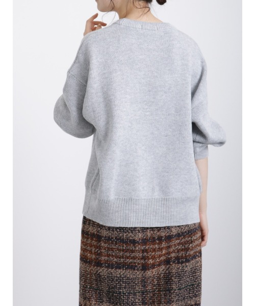 Samansa Mos2 blue（サマンサモスモスブルー）の「ジャカードロゴニットプルオーバー（ニット/セーター・レディース・トップグレー/ブラック/キナリ・ﾌﾘ-）」の9枚目の写真