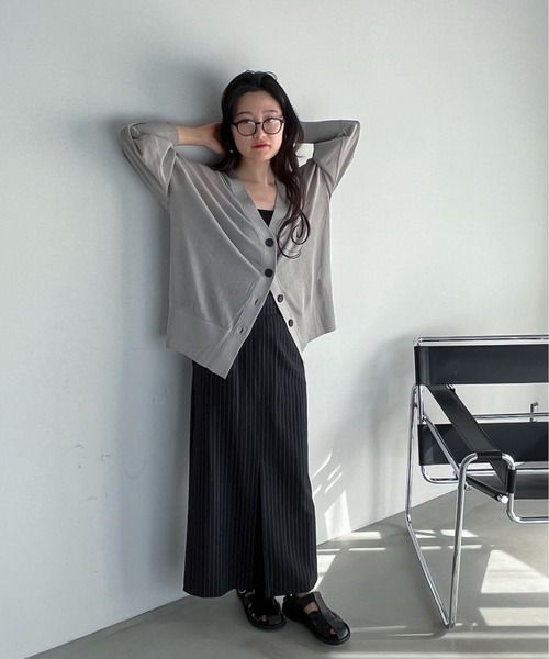 feepur（フェピュール）の「ミドルオーバーシアーカーディガン（カーディガン/ボレロ・レディース・ブラック/ブルー/オフホワイト/グレー/ピンク・MEDIUM）」の15枚目の写真