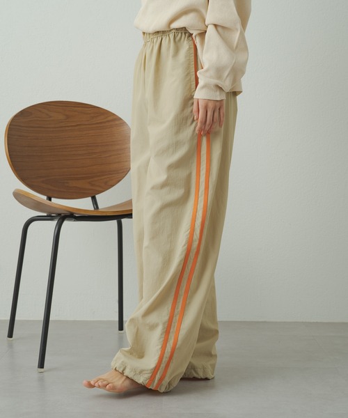 earthy(アーシー)の「【earthy_】ナイロンラインパンツ(その他パンツ・レディース・ベージュ/ブラック・S size/S/M/M size)」の22枚目の写真