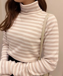 NCイニシャルハイネックトップス