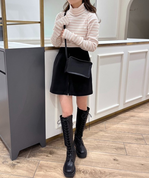 one after another NICE CLAUP(ワンアフターアナザーナイスクラップ)の「NCイニシャルハイネックトップス(Tシャツ/カットソー・レディース・オフホワイト/サックスブルー/ベージュ系その他/ピンク系その他/ブラック系その他・FREE)」の15枚目の写真