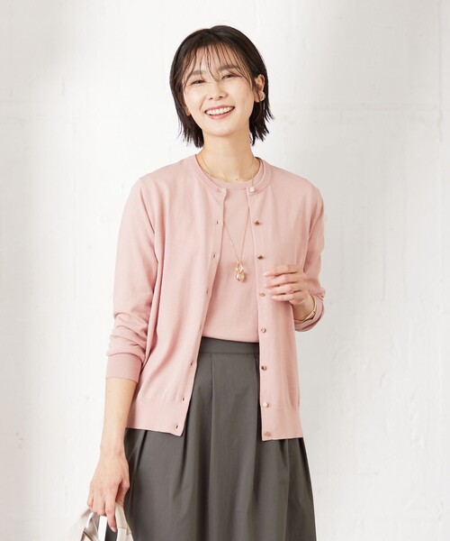 J.PRESS(ジェイプレス)の「【洗える】 BASIC HI-COTTON カーディガン(カーディガン/ボレロ・レディース・ライトグレー系/ライトグリーン系/ネイビー系/ピンク系/ふじ色系・T15/T13)」の5枚目の写真