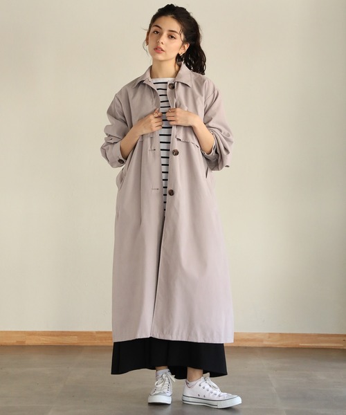 aity(アイティ)の「胸ヨーク付きステンカラーロングコート(トレンチコート・レディース・ベージュ/サンドベージュ/マスタード/グレイッシュベージュ/カーキ/グレー・M)」の4枚目の写真