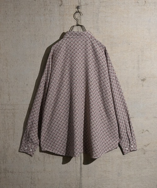 JOHN'S CLOSET(ジョンズクローゼット)の「【i】総柄プリントドロップショルダーシャツ(シャツ/ブラウス・メンズ・ブラック系その他/ブラック系その他2/ブラウン系その他/ブラック/グリーン/ホワイト/ブラウン/ホワイト系その他/ネイビー・LARGE/X-LARGE/MEDIUM)」の22枚目の写真