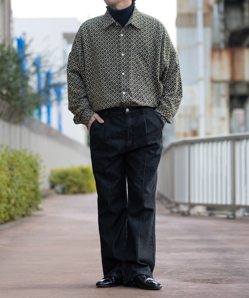 JOHN'S CLOSET(ジョンズクローゼット)の「【i】総柄プリントドロップショルダーシャツ(シャツ/ブラウス・メンズ・ブラック系その他/ブラック系その他2/ブラウン系その他/ブラック/グリーン/ホワイト/ブラウン/ホワイト系その他/ネイビー・LARGE/X-LARGE/MEDIUM)」の13枚目の写真
