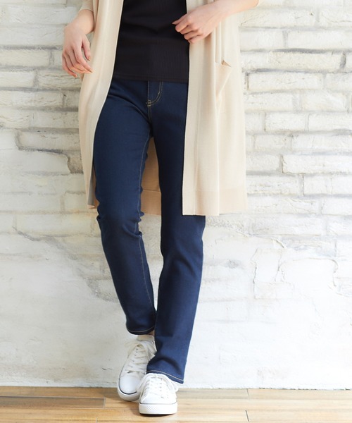 Honeys（ハニーズ）の「スリムデニムスキニー（股下７０ｃｍ）（デニムパンツ・レディース・ワンウォッシュ/ライトインディゴブルー/ブルー/ブラック・S/SS/L/LL/M）」の4枚目の写真