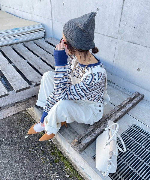 INTERPLAY(インタープレイ)の「【INTERPLAY x AYA】フィンガーホール マルチボーダー 長袖Teeシャツ【2】(Tシャツ/カットソー・レディース・ブラック/ブルー/グリーン・FREE)」の4枚目の写真