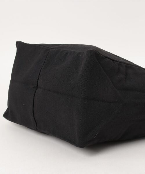 LVEU.（ラブユ.）の「【ZOZOTOWN限定】Ruffle handle canvas bag / ラッフルハンドルキャンバスバッグ（トートバッグ・レディース・ブラック・FREE）」の18枚目の写真