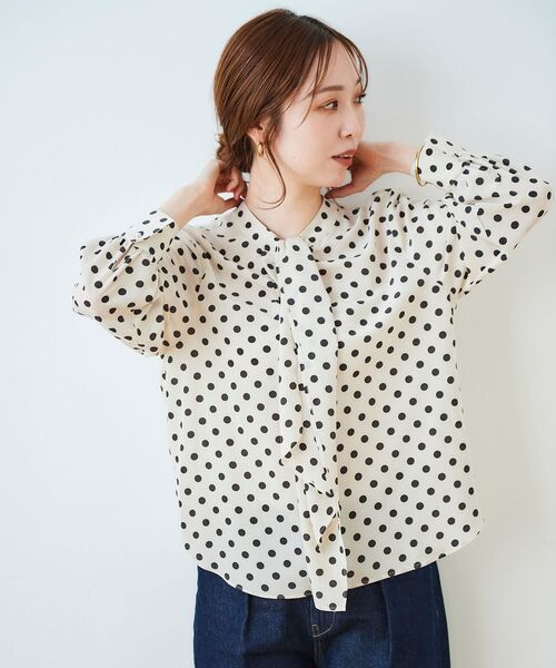 le.coeur blanc（ルクールブラン）の「ドットアレンジタイブラウス（シャツ/ブラウス・レディース・ベージュ系その他2/ブルー系その他4・38）」の17枚目の写真