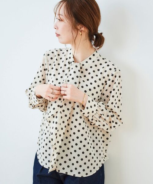 le.coeur blanc（ルクールブラン）の「ドットアレンジタイブラウス（シャツ/ブラウス・レディース・ベージュ系その他2/ブルー系その他4・38）」の10枚目の写真