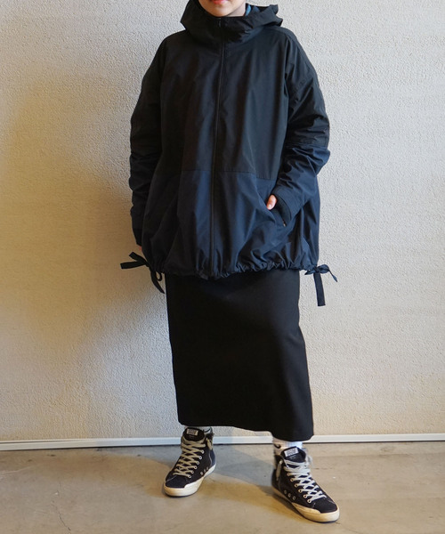 JOURNAL STANDARD LUXE（ジャーナルスタンダード　ラックス）の「メモリータフタ フードブルゾン（ブルゾン・レディース・ブラック/カーキ・SMALL/MEDIUM）」の3枚目の写真