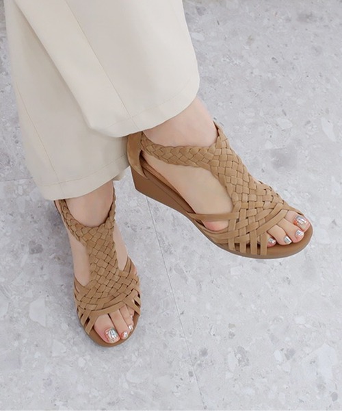 MODE KAORI(モードカオリ)の「【本革】メッシュウェッジサンダル/21473(サンダル・レディース・グレイッシュベージュ/プラチナム/ブラウン/ブラック・22.5cm/23cm/23.5cm/24cm/24.5cm/25cm/25.5cm)」の17枚目の写真