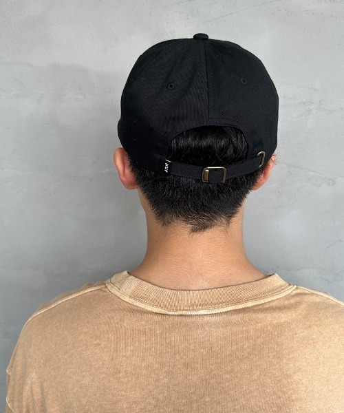 HUF（ハフ）の「[HUF/ハフ] ブランドロゴ刺繍 6パネルキャップ（キャップ・レディース・ブラック/クリーム・ONE SIZE）」の18枚目の写真
