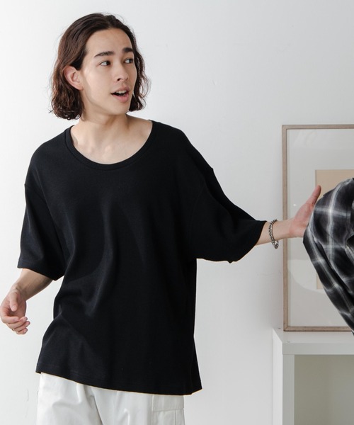 WEGO（ウィゴー）の「WEGO/ワッフルＵネックＴ（Tシャツ/カットソー・メンズ・ブラック/ホワイト・MEDIUM/LARGE）」の2枚目の写真