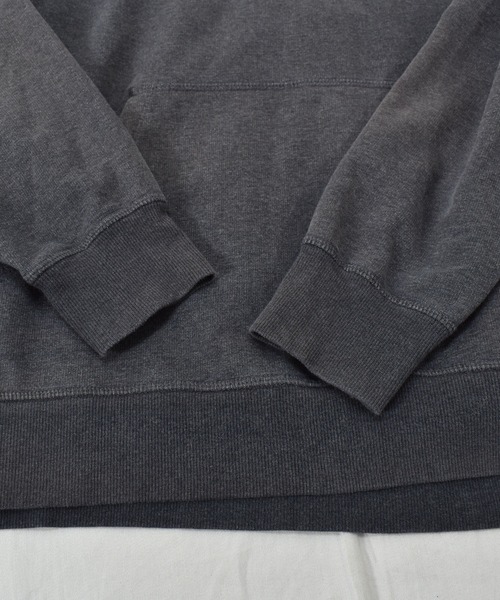 patagonia(パタゴニア)の「【ヴィンテージ古着】Patagonia / パタゴニア ロゴ プルオーバーパーカー(パーカー・メンズ・グレー・MEDIUM)」の6枚目の写真
