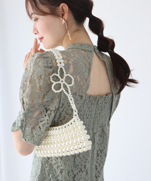 BLUEEAST（ブルーイースト）の「パールビーズ編みフラワーハンドルバッグ（ハンドバッグ・レディース・ホワイト・FREE）」の6枚目の写真
