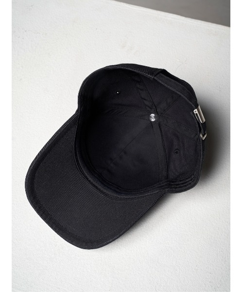 Darich ロングブリムロゴキャップ WHT Darich（ダーリッチ）の「ロングブリムロゴキャップ（キャップ