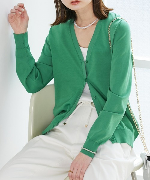 nissen(ニッセン)の「【Vネック・クルーネック】洗えるカーディガン(UVカット・接触冷感・毛玉になりにくい・洗濯機OK)(カーディガン/ボレロ・レディース・ピンク/イエロー/ブラック/ライトグリーン/ネイビー/オフホワイト/モカ/杢グレー/ネイビー系/ホワイト系/ブルー/グリーン/ライトホワイト/スカイブルー/レッド・M/L/LL/L1/M1/LL1)」の7枚目の写真