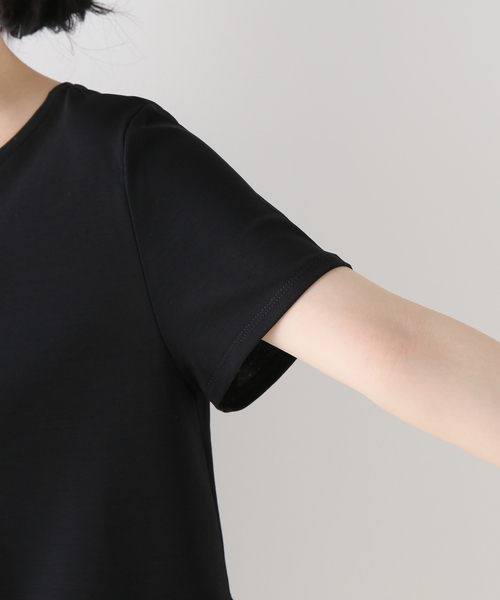 La TOTALITE（ラトータリテ）の「ペプラムプルオーバー5分丈（Tシャツ/カットソー・レディース・ブラック/ホワイト・FREE）」の17枚目の写真