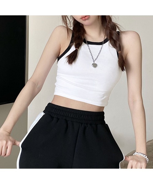 PRIVATE  BEACH（プライベートビーチ）の「クロップド丈配色カップ付タンクトップ（タンクトップ・レディース・ブラック/アイボリー/ブラウン/ホワイト・FREE）」の6枚目の写真