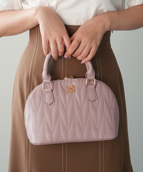 ALTROSE（アルトローズ）の「キルティング 2WAY ショルダーバッグ ボストン ロージア（ボストンバッグ・レディース・ブラック/グレイッシュベージュ/アイボリー/ピンク・FREE）」の7枚目の写真