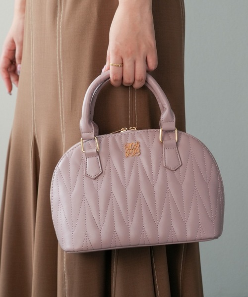 ALTROSE（アルトローズ）の「キルティング 2WAY ショルダーバッグ ボストン ロージア（ボストンバッグ・レディース・ブラック/グレイッシュベージュ/アイボリー/ピンク・FREE）」の9枚目の写真